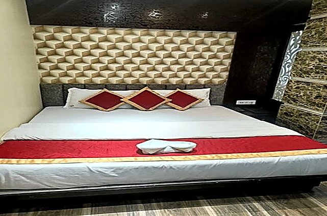 Super Deluxe Room – Premium Comfort and Elegant Stay